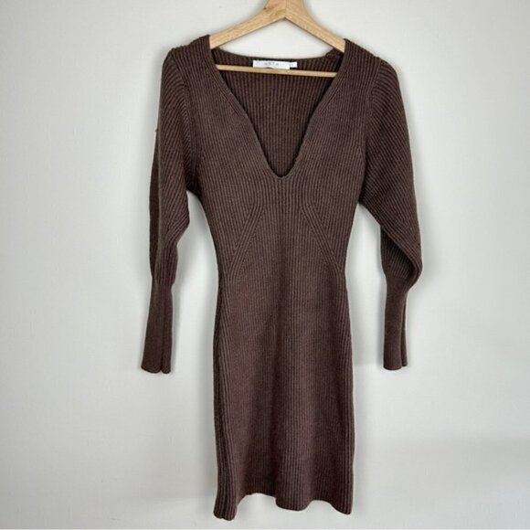 ASTR Plunge V-neck Long Sleeve Sweater Dress In Mocha - Picture 4 of 7